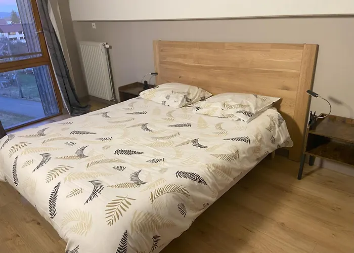 Gite Comme A La Maison -12 Pers- La Cabiote